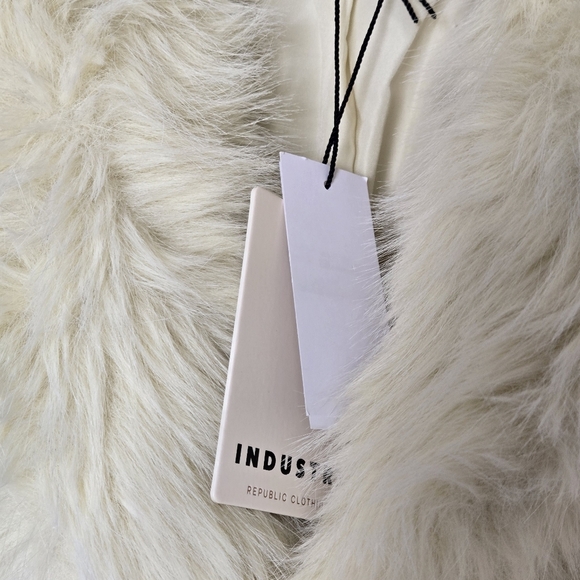 NWT Faux-Fur Collared Short Jacket Butter Yellow Teddy Cropped Luxury Small - Picture 11 of 15